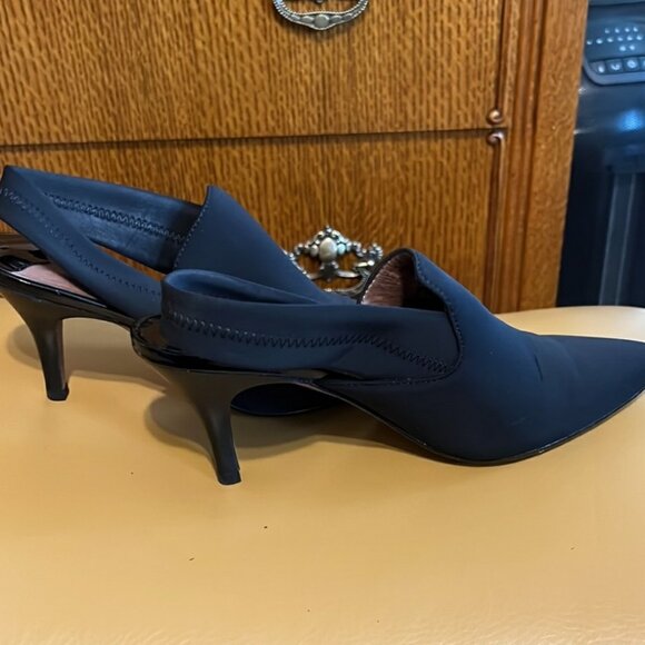 (EUC) Donald J Pliner Time Sling Back Pumps (Size 7.5) - Picture 2 of 6